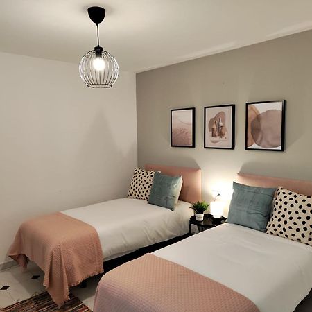Wintowinrentals Your Home Steps From The Center Malaga Ngoại thất bức ảnh