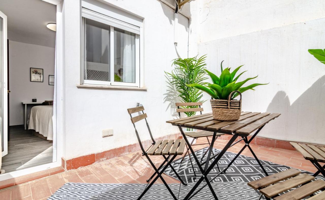 Wintowinrentals Your Home Steps From The Center Malaga Ngoại thất bức ảnh
