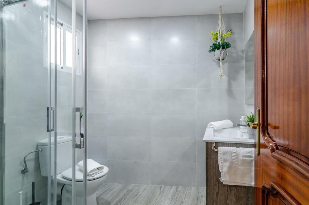 Wintowinrentals Your Home Steps From The Center Malaga Ngoại thất bức ảnh